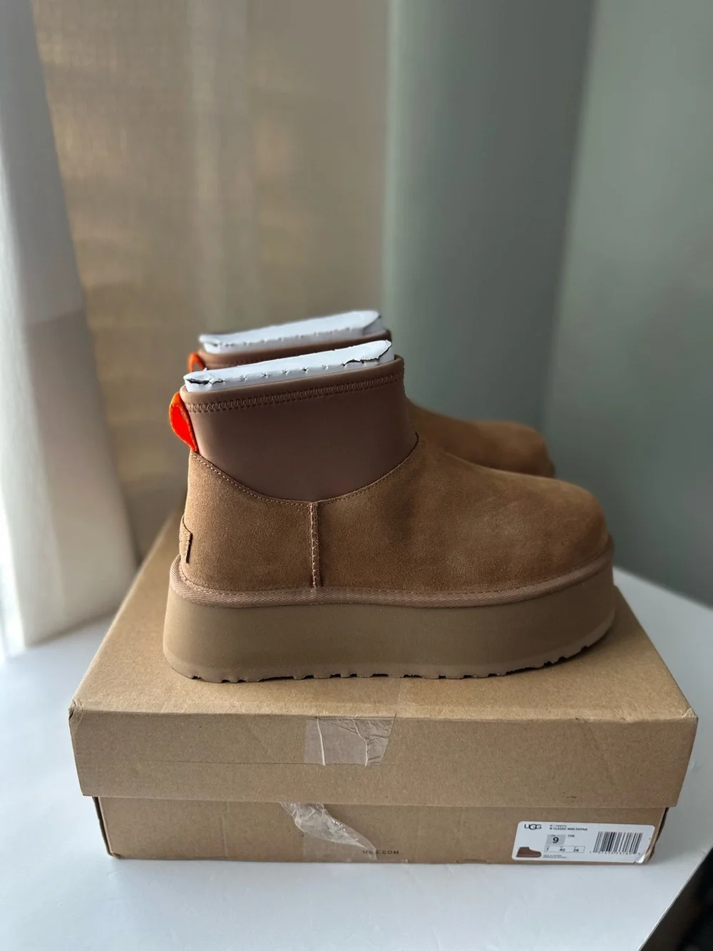 UGG Classic Mini Dipper Platform Boots Chestnut Women’s Size 9 - Picture 3 of 9